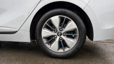 Hyundai IONIQ 1.6 GDi Plug-in Hybrid Premium SE 5dr DCT Hatchback